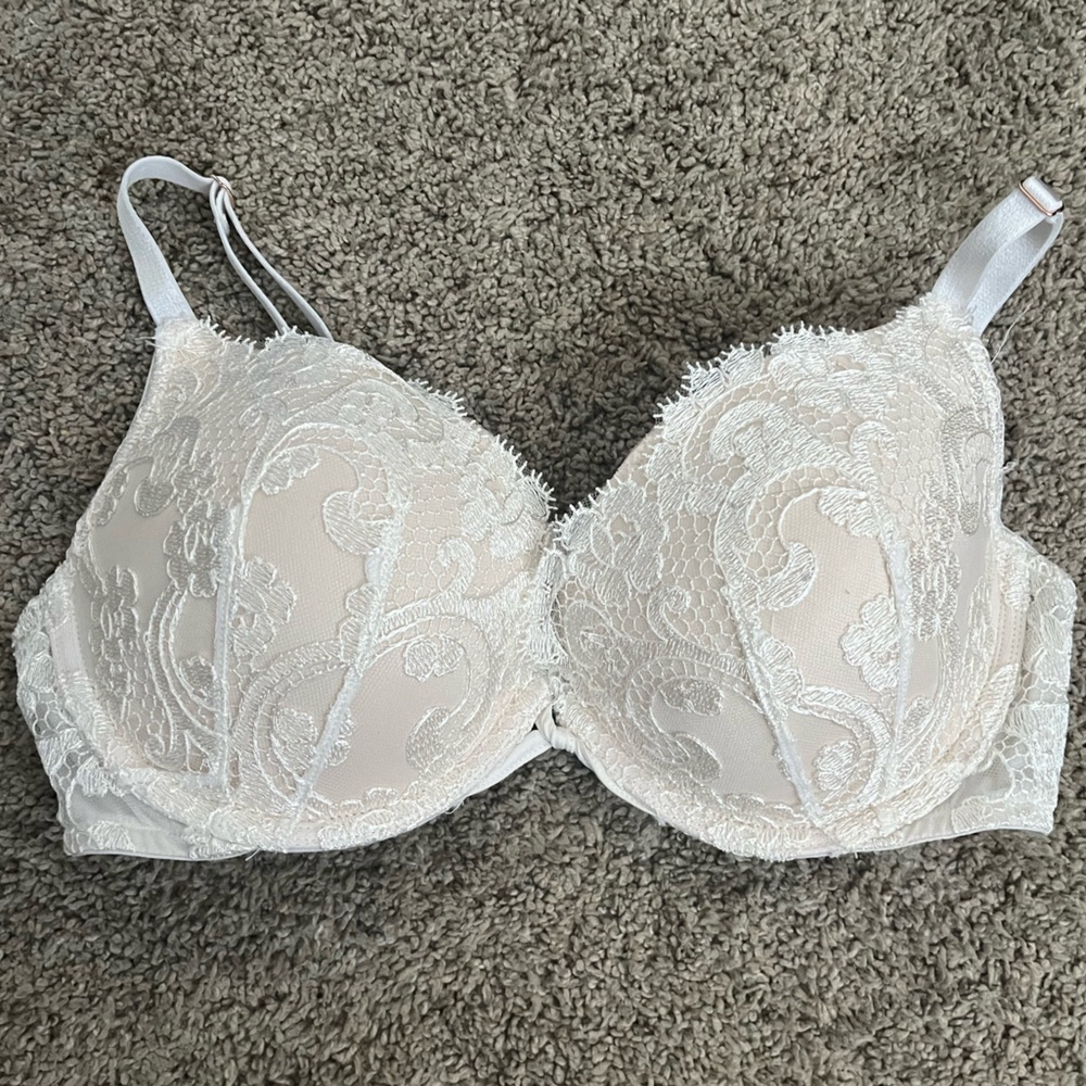 Victorias secret lace bra